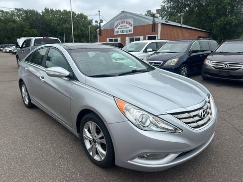 Used 2012 Hyundai Sonata Limited FWD image 3