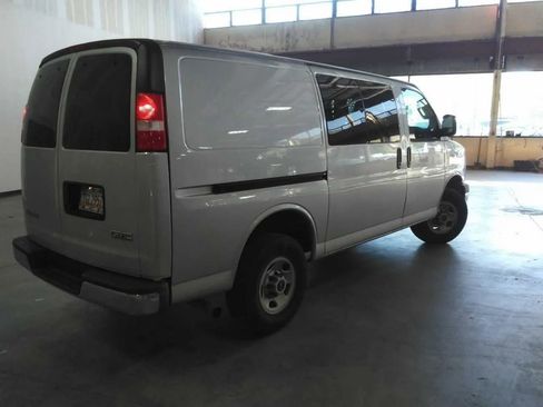 Used 2023 GMC Savana 2500 w/ Driver Convenience Package RWD image 2
