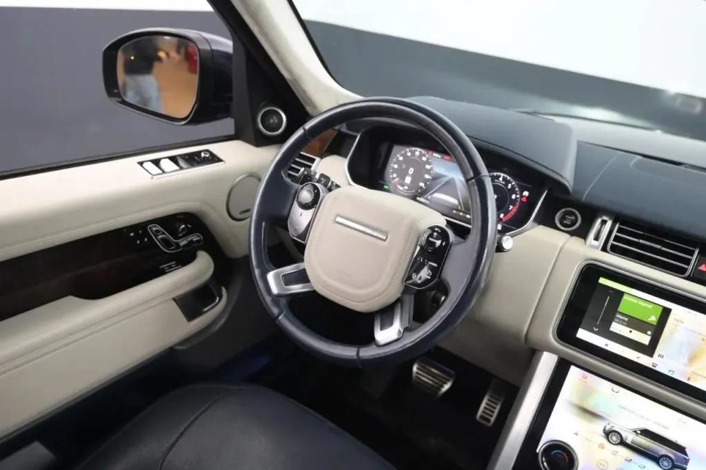 Used 2021 Land Rover Range Rover P525 Westminster Edition AWD/4WD image 35