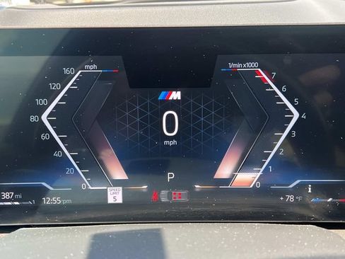Used 2024 BMW X7 xDrive40i w/ M Sport Package AWD/4WD image 90