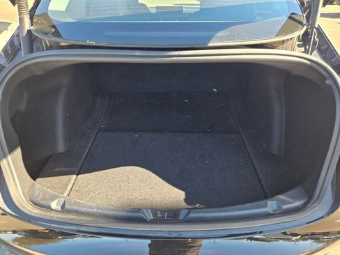 Used 2021 Tesla Model Y Long Range AWD/4WD image 24