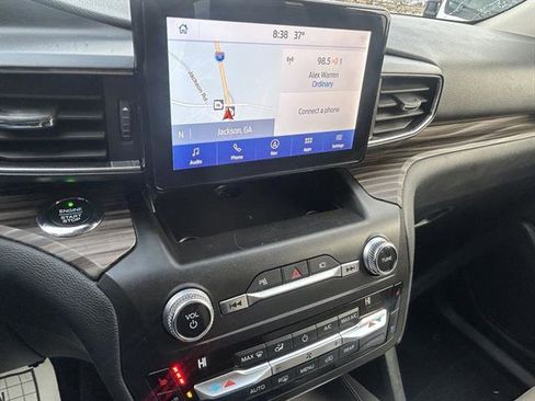 Used 2020 Ford Explorer Limited image 19