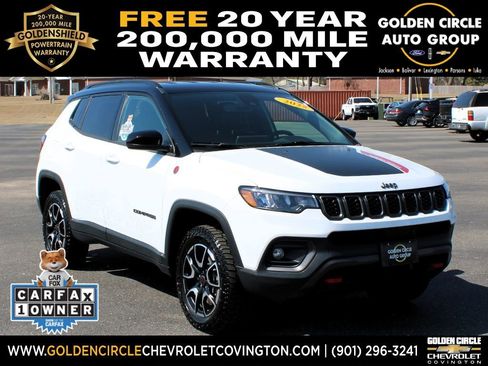 Used 2025 Jeep Compass Trailhawk AWD/4WD image 1