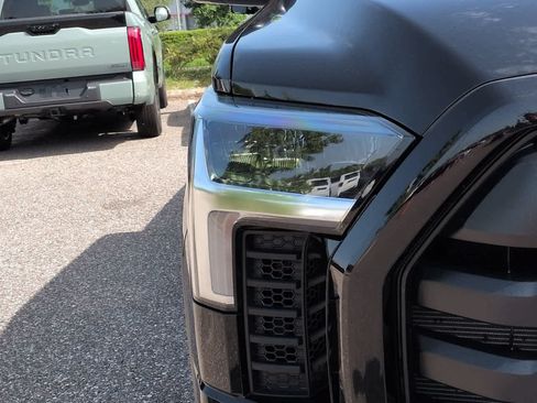 Used 2026 Toyota Tundra SR5 AWD/4WD image 10