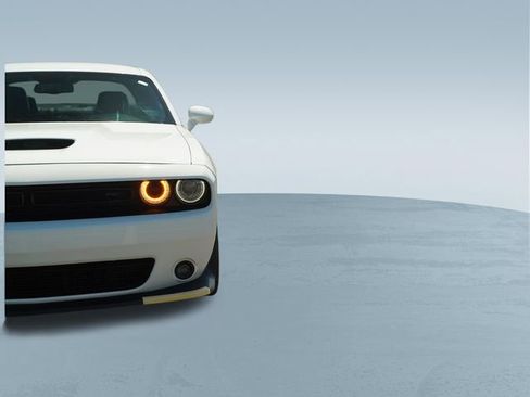 Certified 2022 Dodge Challenger GT w/ Plus Package RWD image 33