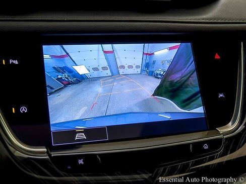 Certified 2024 Cadillac XT6 Premium Luxury w/ LPO, Floor Liner Package image 17