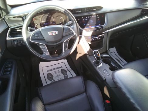 Used 2017 Cadillac XT5 Premium Luxury image 14