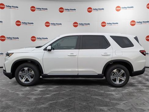 New 2025 Honda Pilot EX-L image 8