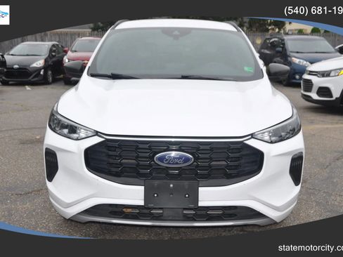 Used 2023 Ford Escape ST-Line FWD image 1