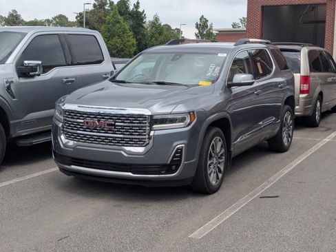 Used 2022 GMC Acadia Denali w/ Trailering Package FWD image 3