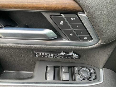 New 2026 Chevrolet Silverado 1500 High Country image 26