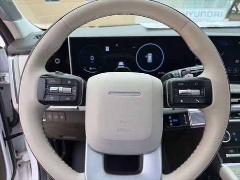 Used 2024 Hyundai Santa Fe Calligraphy FWD image 13