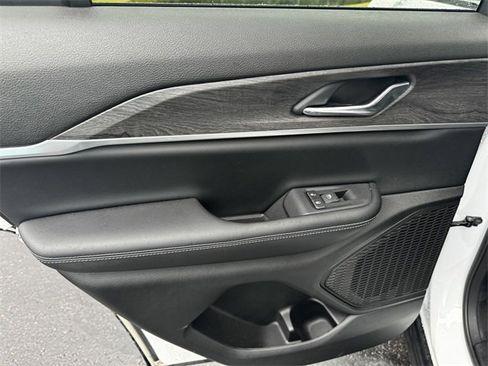 Certified 2024 Jeep Grand Cherokee Limited image 20