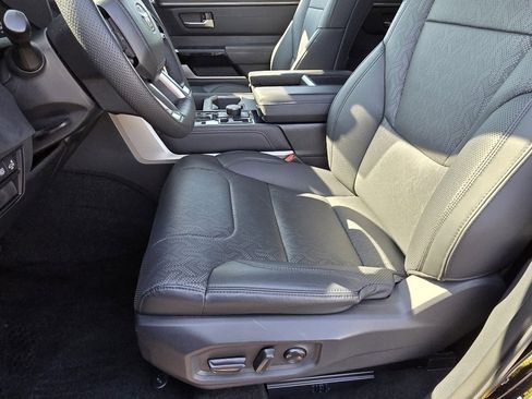 Used 2023 Toyota Tundra Limited image 25