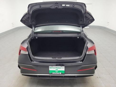 Used 2025 Hyundai Elantra Sport FWD image 29