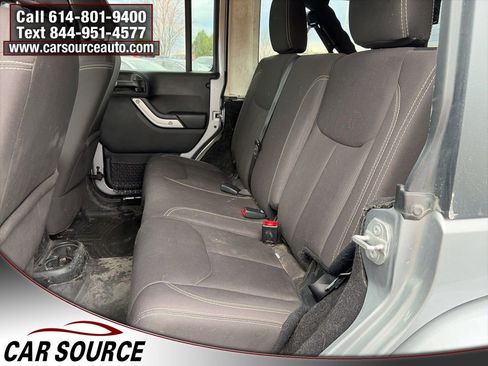 Used 2017 Jeep Wrangler Unlimited Sahara w/ Max Tow Package image 20