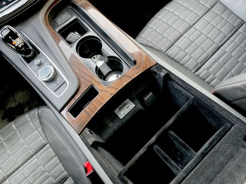 Used 2023 Cadillac Escalade Sport Platinum w/ Heavy-Duty Trailer Package image 29