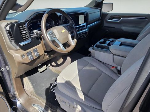 Used 2023 Chevrolet Silverado 1500 LT image 19
