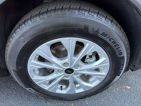 Used 2025 Ford Escape Active FWD image 12