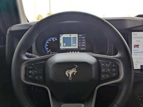 Used 2024 Ford Bronco Big Bend image 15