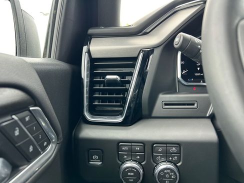 Certified 2026 GMC Sierra 1500 Denali AWD/4WD image 23
