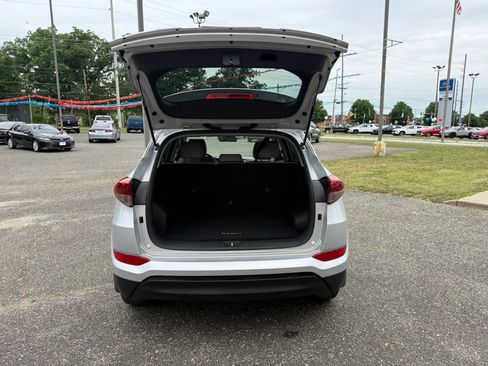 Used 2017 Hyundai Tucson SE w/ SE Popular Package 02 AWD/4WD image 19