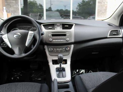 Used 2014 Nissan Sentra SV FWD image 24
