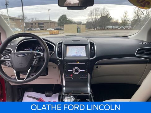 Used 2019 Ford Edge Titanium w/ Equipment Group 301A image 21
