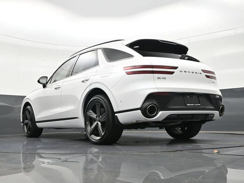 Used 2025 Genesis GV70 2.5T w/ Sport Prestige Package image 30