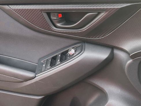 Used 2020 Subaru Crosstrek 2.0i Premium image 17