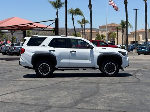 Used 2026 Toyota 4Runner TRD Off-Road AWD/4WD image 4