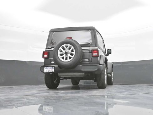 Used 2023 Jeep Wrangler Sport AWD/4WD image 39