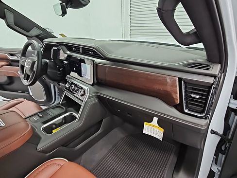 New 2026 GMC Sierra 2500 Denali Ultimate image 40