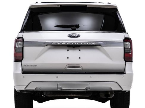 Used 2018 Ford Expedition Platinum RWD image 8
