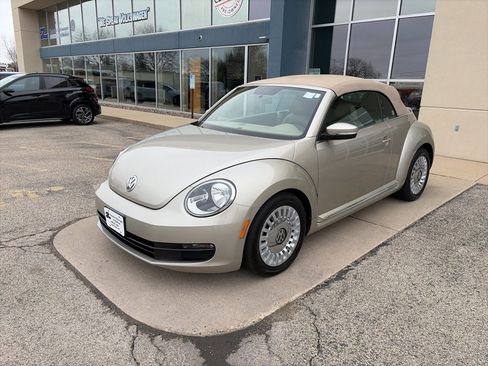 Used 2014 Volkswagen Beetle 1.8T image 5