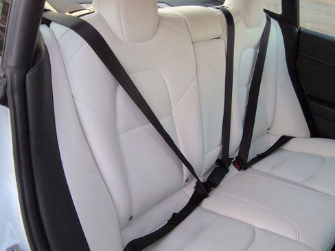 Used 2022 Tesla Model 3 image 24