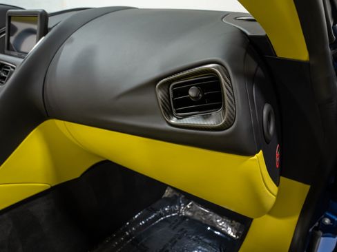 Used 2023 Aston Martin DBS Superleggera Volante RWD image 86