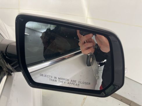 Used 2018 Chevrolet Traverse High Country image 54