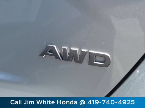 Used 2025 Nissan Altima 2.5 SV AWD/4WD image 17
