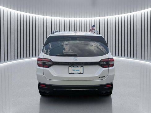 New 2026 Honda Pilot Sport image 6