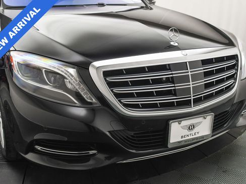Used 2017 Mercedes-Benz Maybach S 550 4MATIC image 26