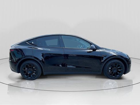 Used 2023 Tesla Model Y Long Range AWD/4WD image 8