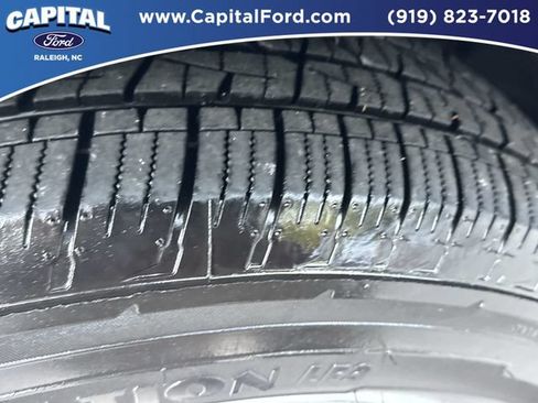 Used 2021 Ford Explorer XLT w/ Equipment Group 202A RWD image 14