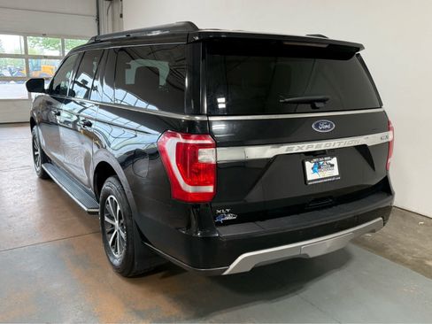 Used 2018 Ford Expedition Max XLT w/ Equipment Group 202A AWD/4WD image 3