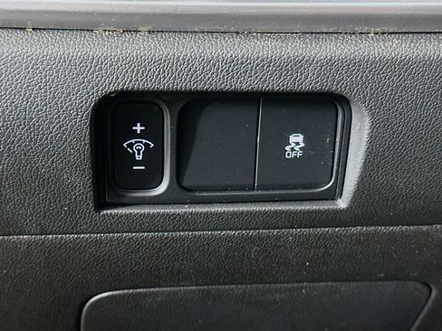 Used 2024 Kia Sorento S image 17