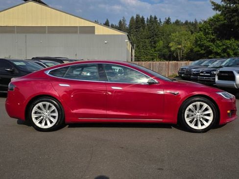 Used 2017 Tesla Model S 60 RWD image 9