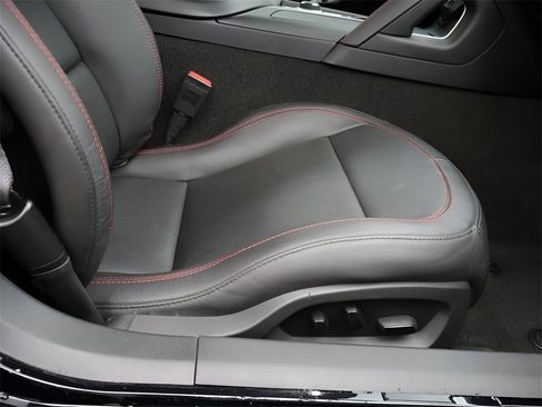 Used 2016 Chevrolet Corvette Z06 w/ 3LZ Preferred Equipment Group image 14