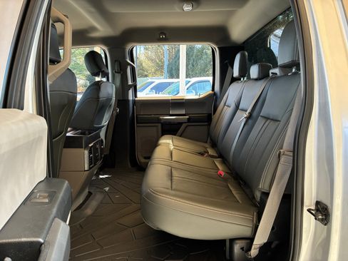 Used 2018 Ford F150 XLT w/ Equipment Group 302A Luxury image 30