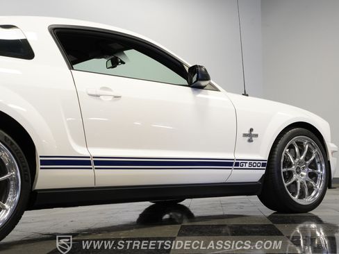 Used 2008 Ford Mustang Shelby GT500 RWD image 29
