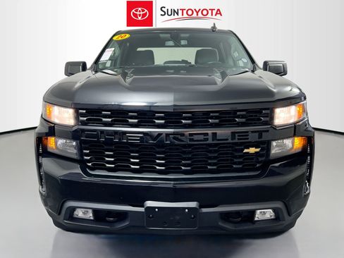 Used 2020 Chevrolet Silverado 1500 Custom w/ Custom Value Package AWD/4WD image 10